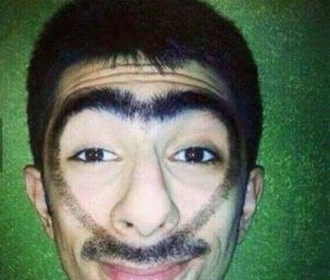 10. Gak tahu harus kagum atau takut sama alis abang satu ini
